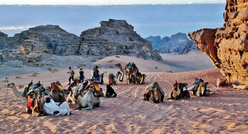 Full Day Camel Tour + Overnight Wildcamping (in a Cave)